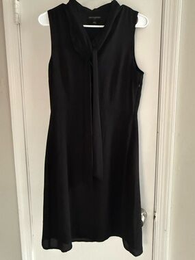 Banana Republic Black Sleeveless Midi Dress with Neck Tie Size 4